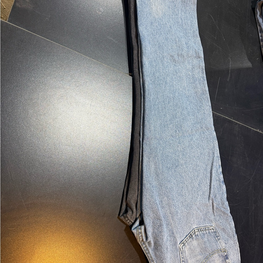 Lee | Straight Leg Denim Jeans Bundle | Light Wash & Faded Black - Picture 5 of 6